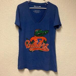 Florids Gators V-Neck Graphic Tee Women’s Size XL